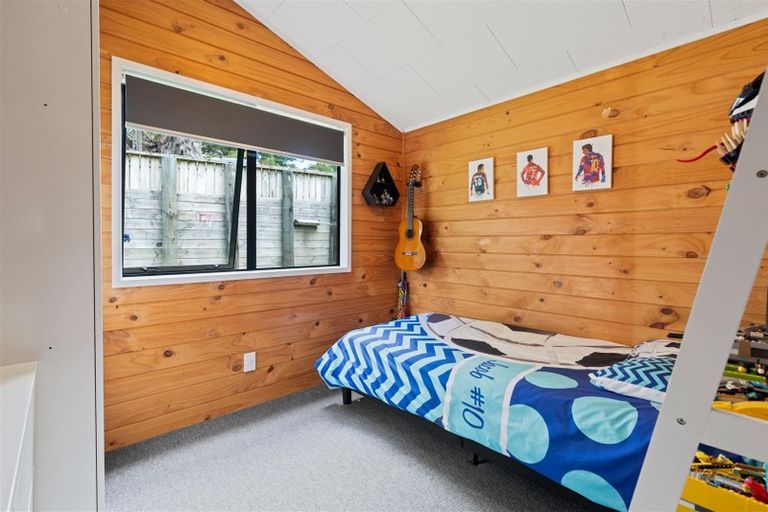 Photo of property in Hurndall Street East, Maungaturoto, 0520