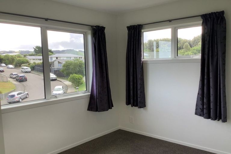 Photo of property in 25a Wattle Grove, Maungaraki, Lower Hutt, 5010