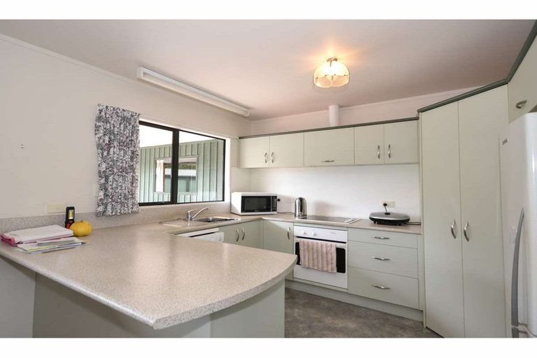 Photo of property in 68 Wiroa Road, Kerikeri, 0293