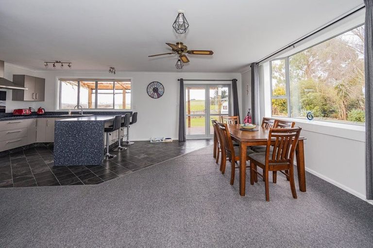 Photo of property in 16 Round Hill Road, Reidston, Oamaru, 9492