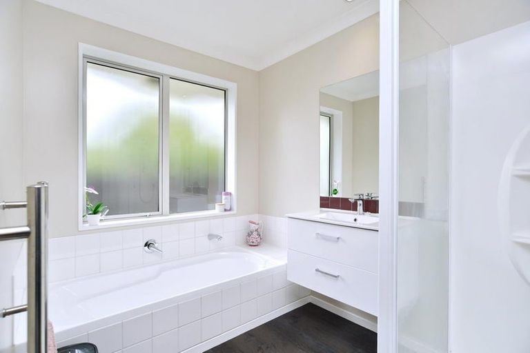 Photo of property in 34 Oxford Road, Rangiora, 7400