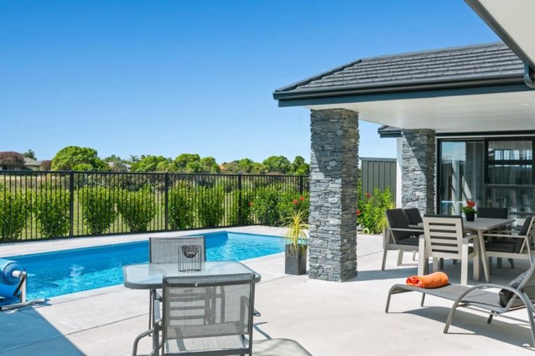 Photo of property in 52 Drabble Crescent, Papamoa Beach, Papamoa, 3118