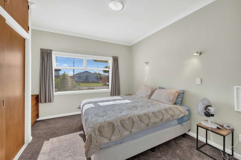 Photo of property in 16 Alamein Crescent, Onekawa, Napier, 4110