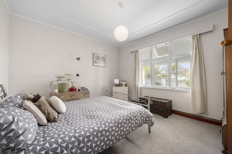 Photo of property in 5 Te Mome Road, Alicetown, Lower Hutt, 5010