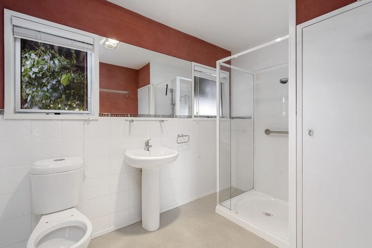 Photo of property in 4 Gould Street, Russell, 0202