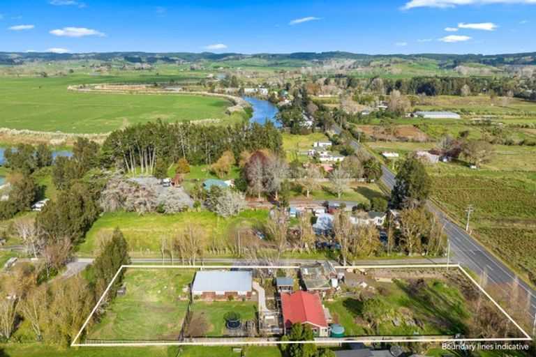 Photo of property in 2326 State Highway 16, Helensville, 0875