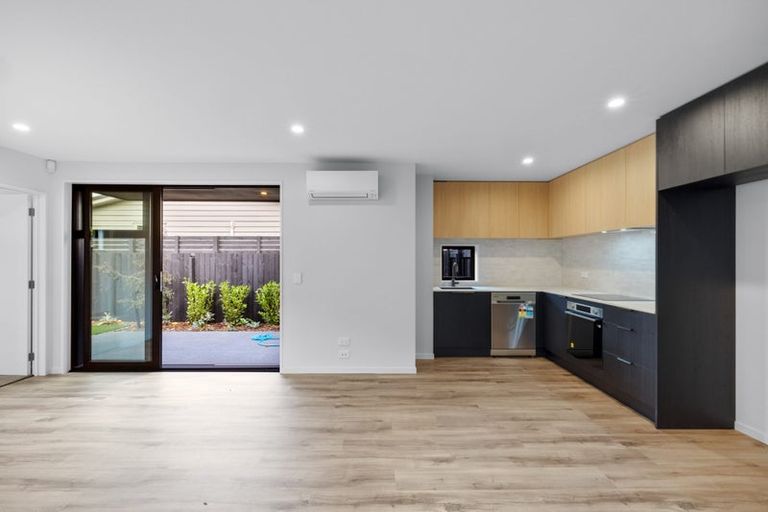 Photo of property in 2/48 Winton Street, Saint Albans, Christchurch, 8014