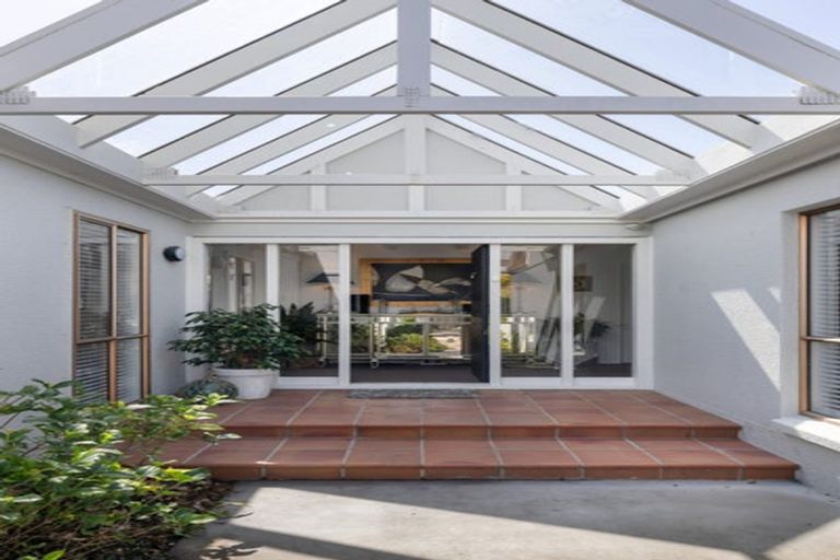 Photo of property in 37 Pah Street, Matua, Tauranga, 3110