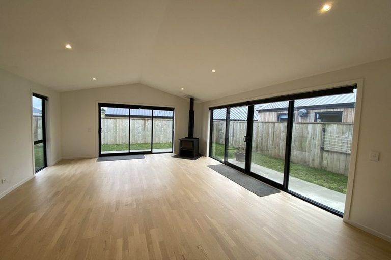 Photo of property in 64 Howden Drive, Jacks Point, 9371