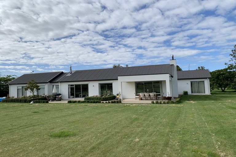 Photo of property in 695 Essendon Road, Darfield, 7571