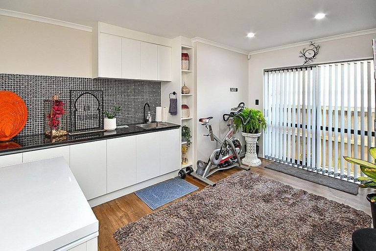 Photo of property in 7 Te Aramanu Crescent, Papakura, 2110