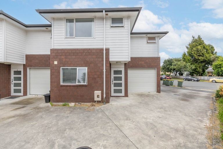 Photo of property in 1/4 Littler Place, Hamilton East, Hamilton, 3216