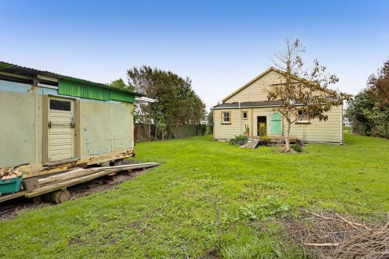 Photo of property in 53 Riemenschneider Street, Manaia, 4612