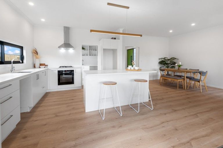 Photo of property in 126 Wairau Drive, Tikipunga, Whangarei, 0112