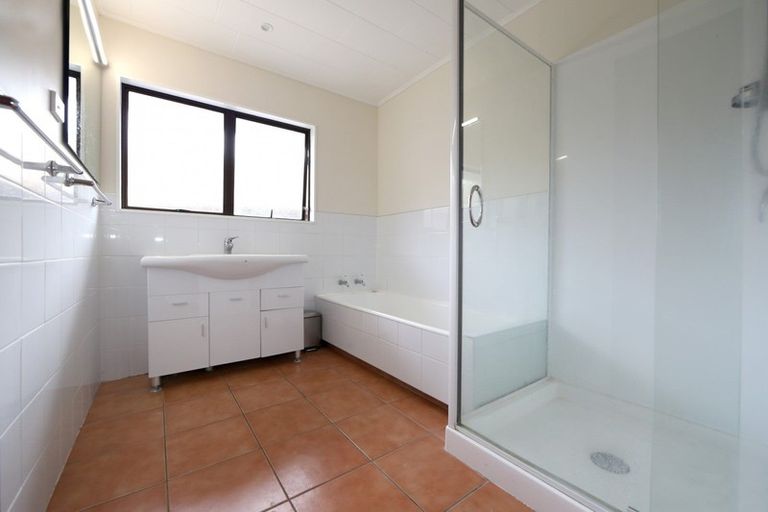 Photo of property in 17 Churchill Drive, Taradale, Napier, 4112