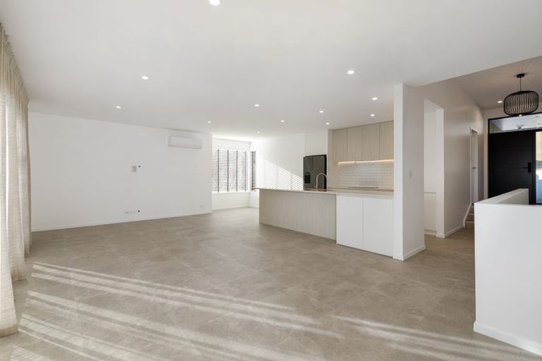 Photo of property in 12a Russell Street, Picton, 7220