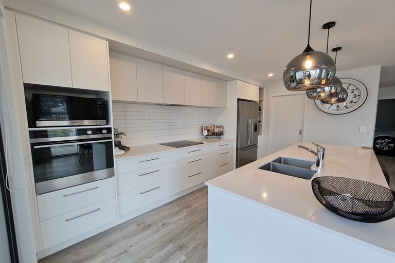 Photo of property in 43a Saint Pauls Drive, Brookfield, Tauranga, 3110