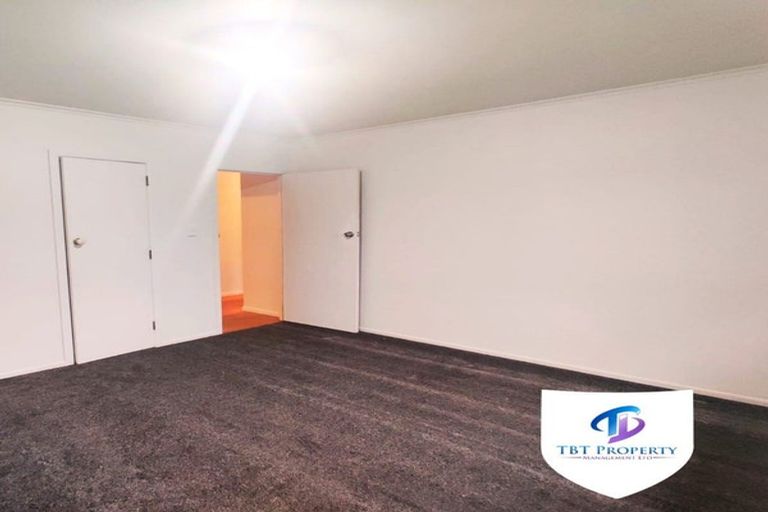 Photo of property in 2/39 Motatau Road, Papatoetoe, Auckland, 2025