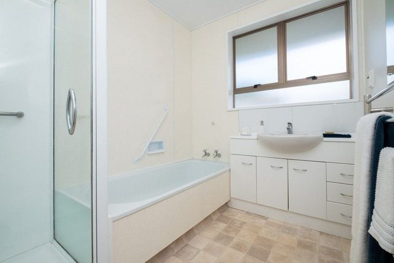 Photo of property in 4/31 Middle Road, Havelock North, 4130