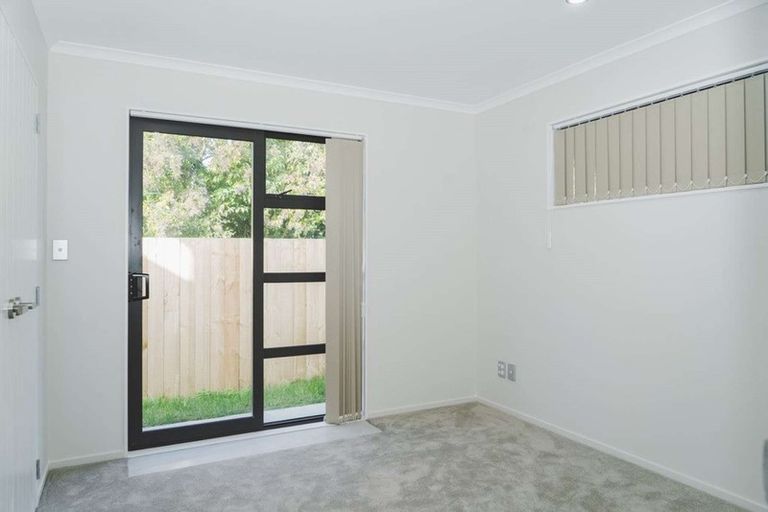 Photo of property in 79a Russell Road, Manurewa, Auckland, 2102