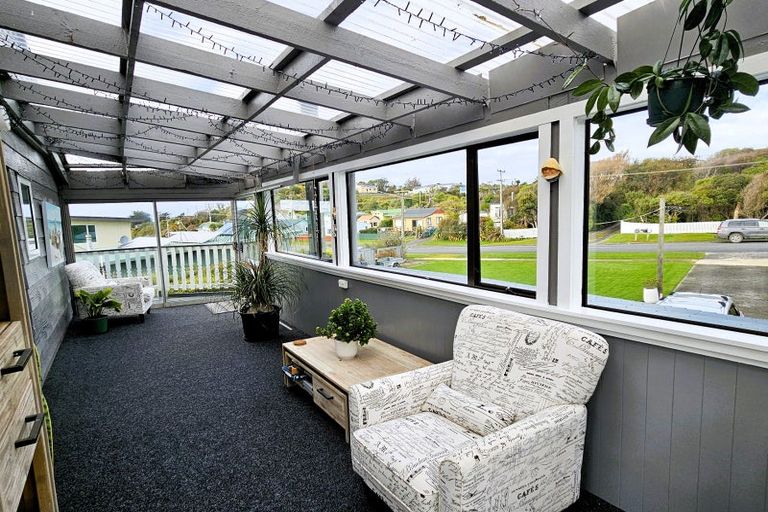 Photo of property in 10 Rimu Street, Kaka Point, Balclutha, 9271