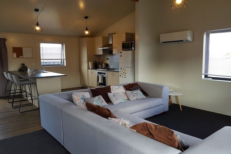 Photo of property in 47 Lawson Burrows Crescent, Te Anau, 9600