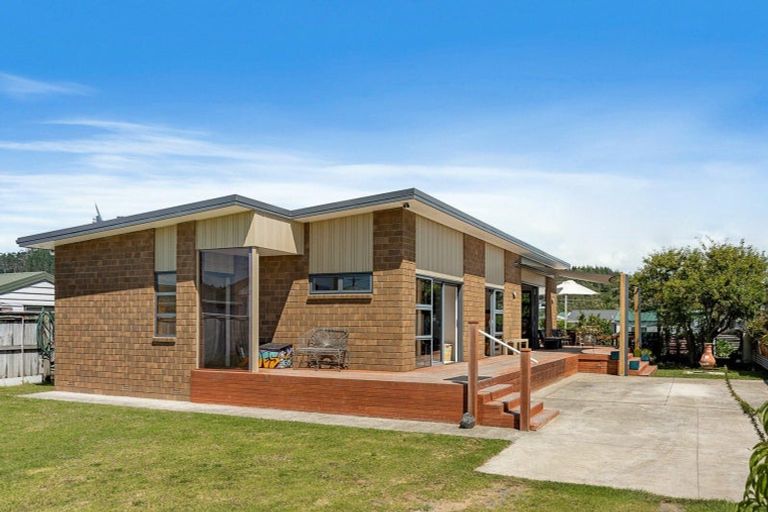 Photo of property in 114 Tamaki Road, Whangamata, 3620