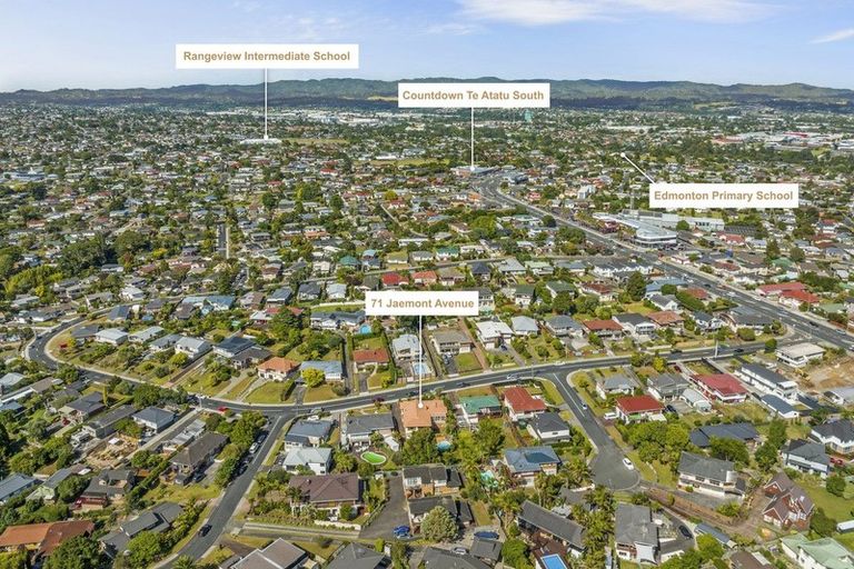 Photo of property in 71 Jaemont Avenue, Te Atatu South, Auckland, 0610