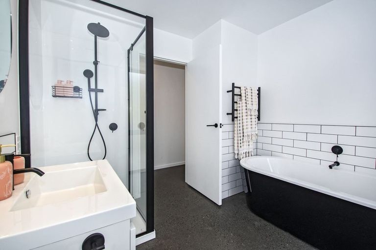 Photo of property in 59 Jounneaux Road, Te Kamo, Kamo, 0185