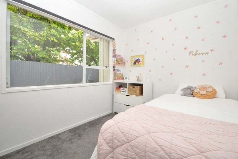 Photo of property in 7a Eagle Place, Red Beach, 0932