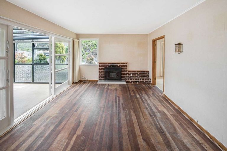 Photo of property in 7 Montreal Grove, Kingston, Wellington, 6021