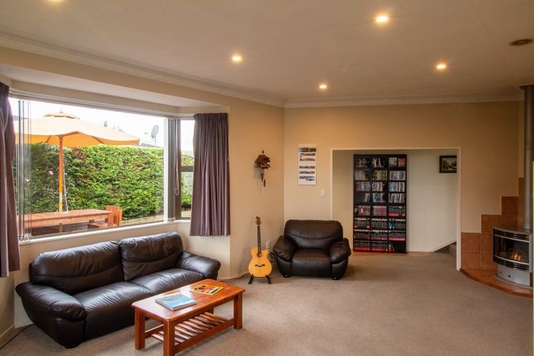 Photo of property in 31 Tiverton Crescent, Whalers Gate, New Plymouth, 4310
