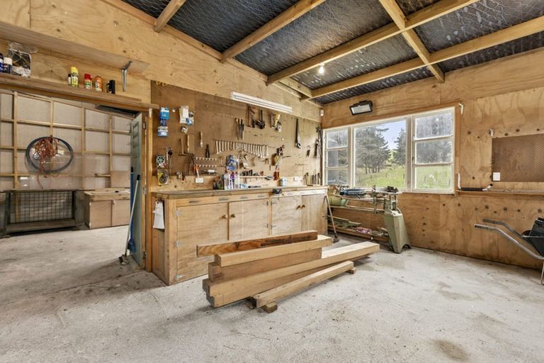 Photo of property in 41 Lincolnshire Road, Horokiwi, Wellington, 5016