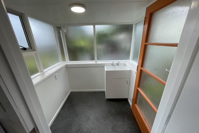 Photo of property in 2/39 Eban Avenue, Hillcrest, Auckland, 0627