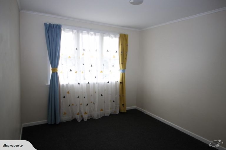 Photo of property in 47 Link Road, Newlands, Wellington, 6037