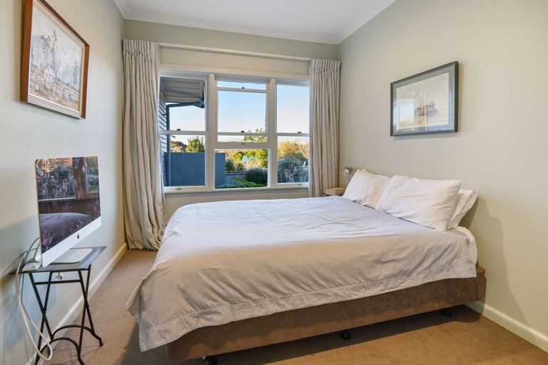 Photo of property in 16 Kopanga Road, Havelock North, 4130