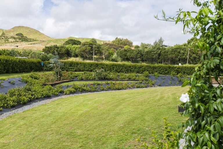 Photo of property in 74 Scarlys Way, Okitu, Gisborne, 4010