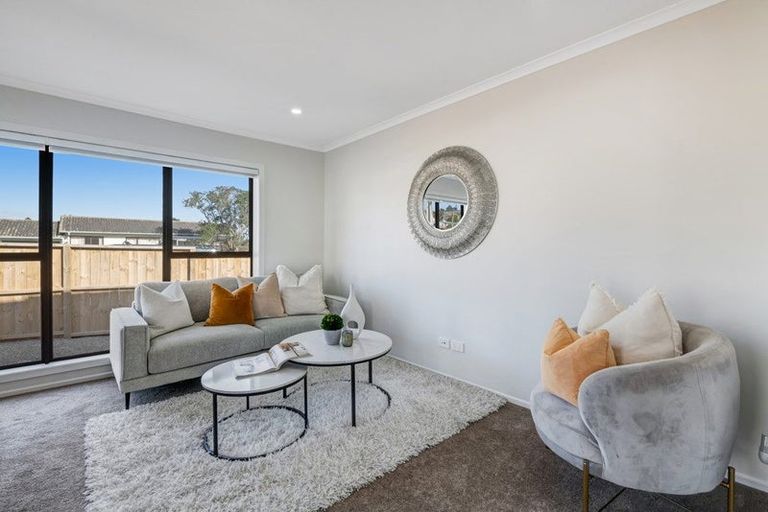 Photo of property in 25 Neal Avenue, Glenfield, Auckland, 0629