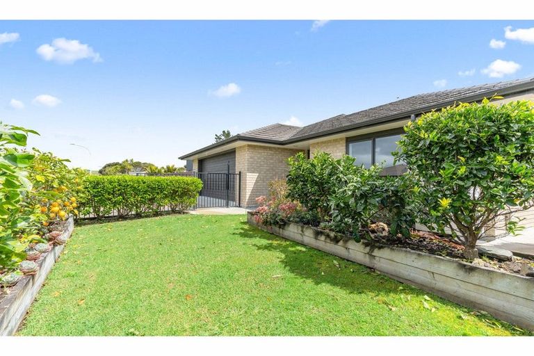 Photo of property in 50 Kedge Drive, Mangawhai, 0505