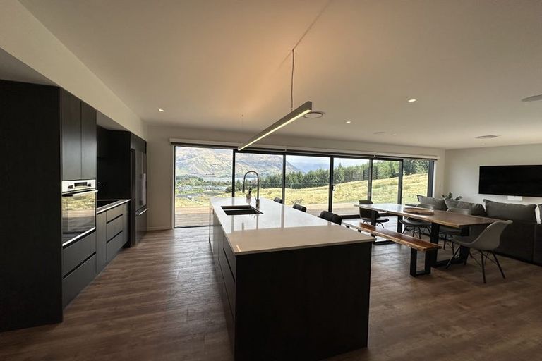 Photo of property in 13 Akitu Rise, Wanaka, 9305