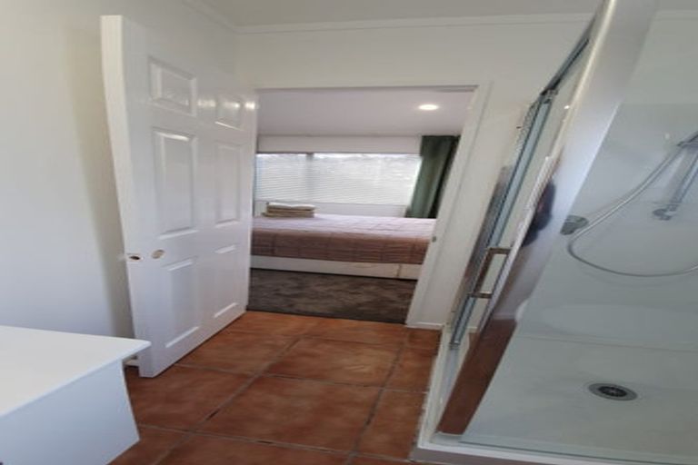 Photo of property in 36 Jade Avenue, Pakuranga Heights, Auckland, 2010