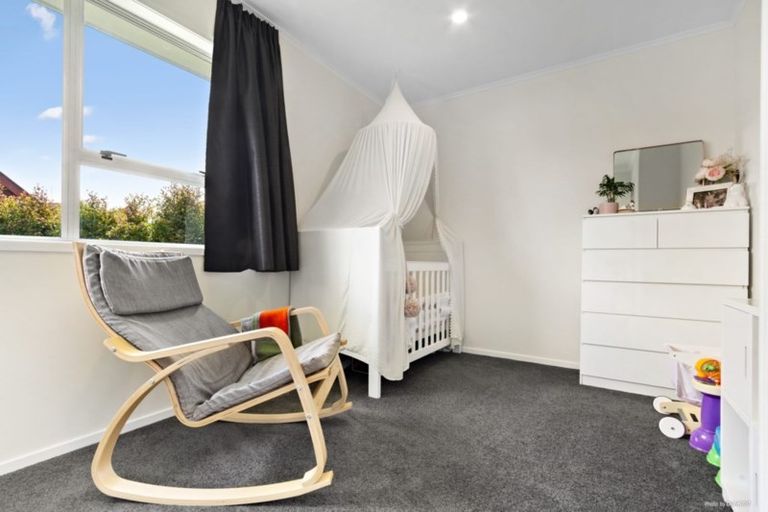 Photo of property in 138 Moire Road, West Harbour, Auckland, 0618