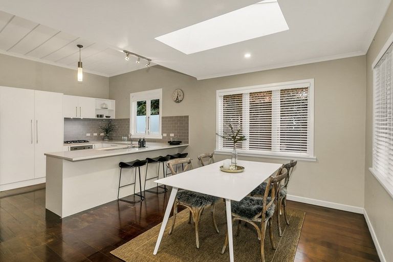 Photo of property in 47 Moa Road, Point Chevalier, Auckland, 1022