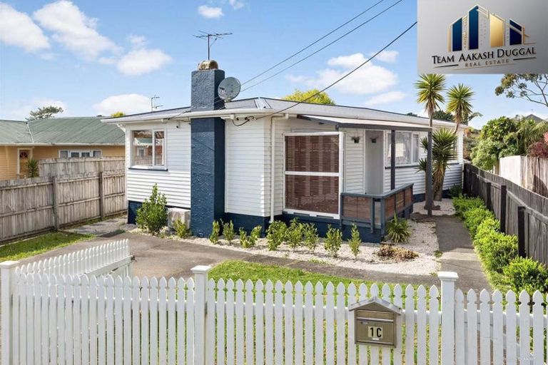 Photo of property in 1c Kuaka Place, New Lynn, Auckland, 0600