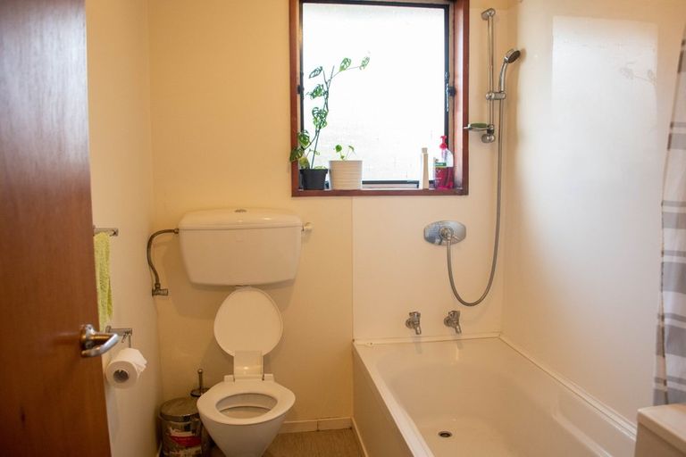 Photo of property in 2/226 Wilsons Road, Waltham, Christchurch, 8023