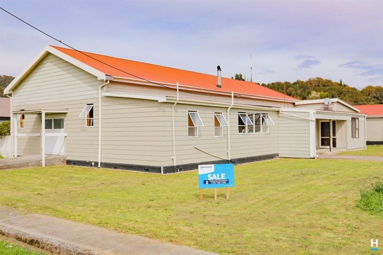 Photo of property in 37 Inverness Street, Dunollie, Runanga, 7803