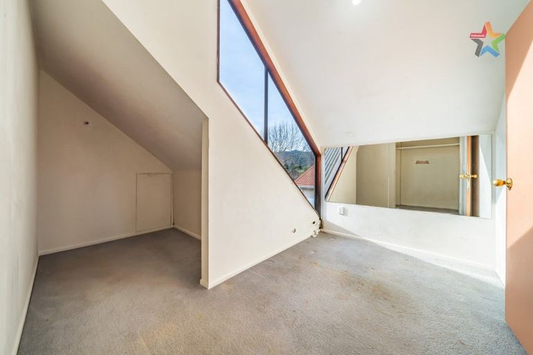 Photo of property in 34 Waddington Drive, Naenae, Lower Hutt, 5011