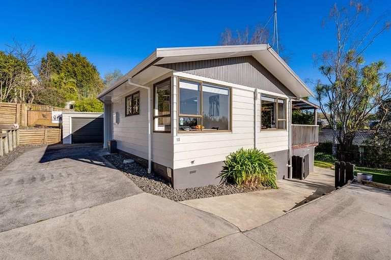 Photo of property in 15 Amanda Avenue, Dinsdale, Hamilton, 3204