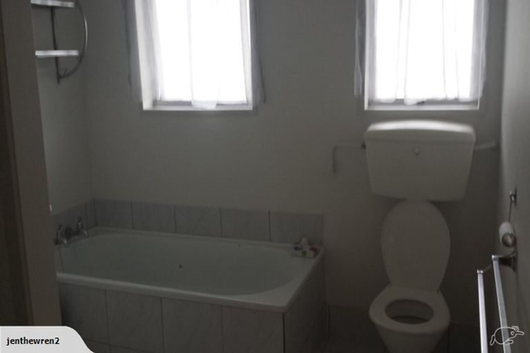 Photo of property in 2/21a Quinns Road, Shirley, Christchurch, 8013