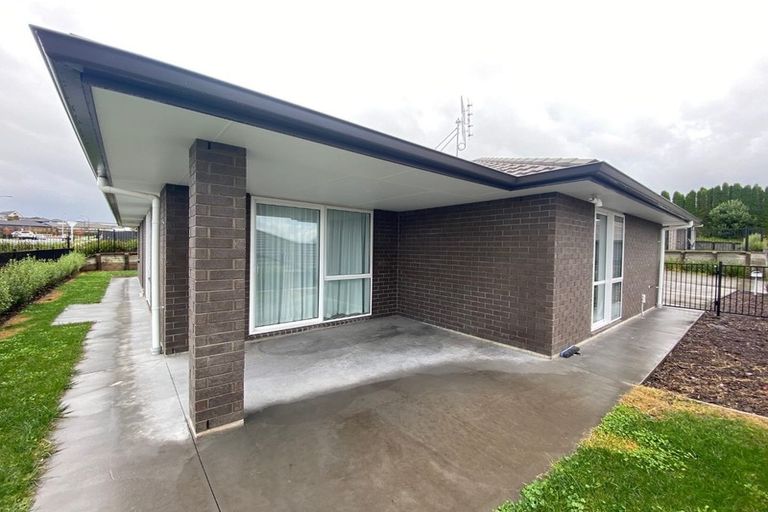 Photo of property in 2 Tangata Way, Omokoroa, 3114